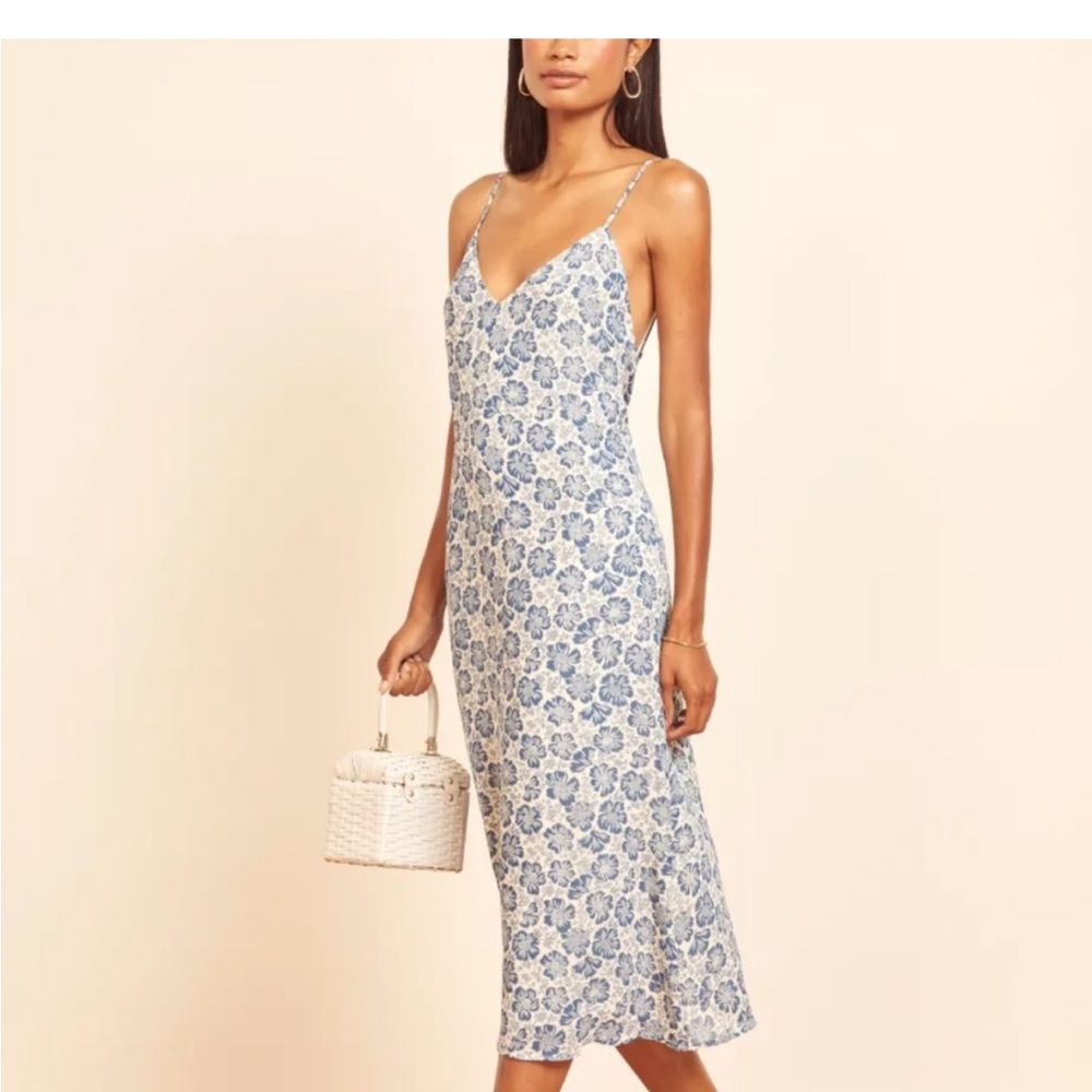 Reformation Dietrich Floral Midi Dress. Size 2. Blue and white. NWOT
